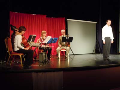 PRIMERA REPRESENTACIÓN DEL PROGRAMA LA ESCUELA VA AL TEATRO Y TEATRO EN FAMILIA 1