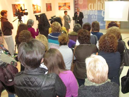 UNA EXPOSICIÓN RINDE HOMENAJE A QUINCE MUJERES DE DISTINTOS ÁMBITOS DE LA SOCIEDAD PONTANA 1