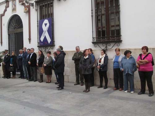 Concentración silenciosa contra la violencia a las mujeres 1