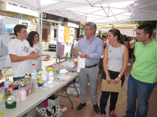 Cinco centros educativos participan en la segunda edición de la Feria de la Ciencia Callejera 1