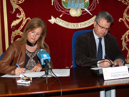 EL AYUNTAMIENTO Y AFASUR CONVENIAN LA SUBVENCIÓN DE UNA PLAZA EN LA UNIDAD DE ESTANCIA DIURNA 1