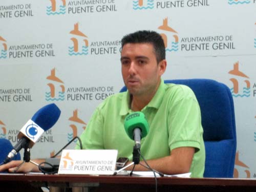 El curso escolar se inicia con un total de 5.977 alumnos matriculados en los centros educativos de Puente Genil 1