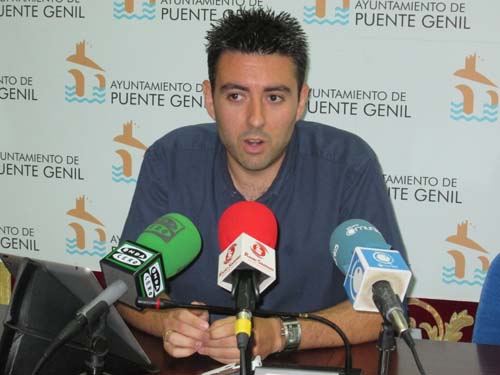 El cantaor flamenco José Mercé y Cantores de Híspalis actúan en la Feria de Agosto 1