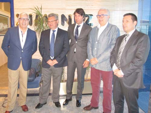 EL CONSEJERO DE ECONOMÍA E INNOVACIÓN DESTACA EL CARÁCTER EMPRENDEDOR DEL SECTOR EMPRESARIAL DE PUENTE GENIL 1