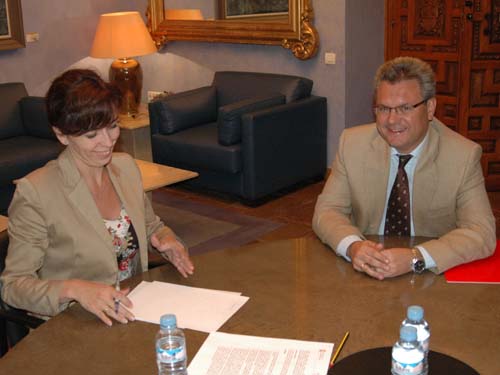 EL ALCALDE MANTIENE UN ENCUENTRO CON LA PRESIDENTA DE LA DIPUTACIÓN PROVINCIAL 1