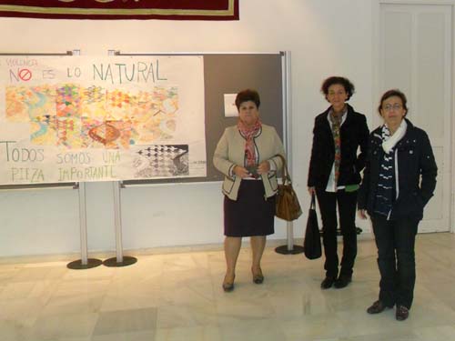 EXPOSICIÓN CONTRA EL MALTRATO 1