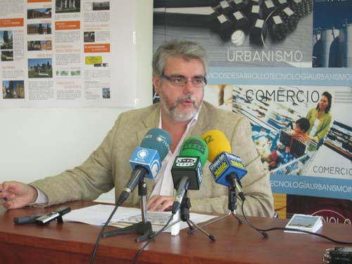 SODEPO CONTINÚA LOS TRABAJOS PARA LA MEJORA DE LOS SERVICIOS EN EL CEMENTERIO MUNICIPAL 1