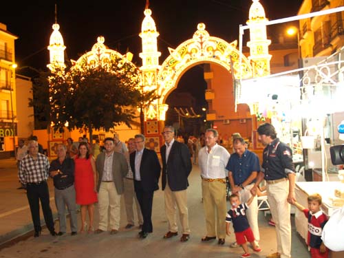 MÁS DE 160.000 BOMBILLAS DE BAJO CONSUMO ILUMINAN EL RECINTO FERIAL 1