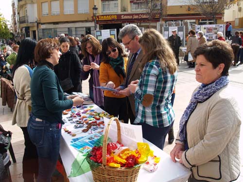 12 COLECTIVOS DE MUJERES PARTICIPAN EN UNA JORNADA DE PUERTAS ABIERTAS 1