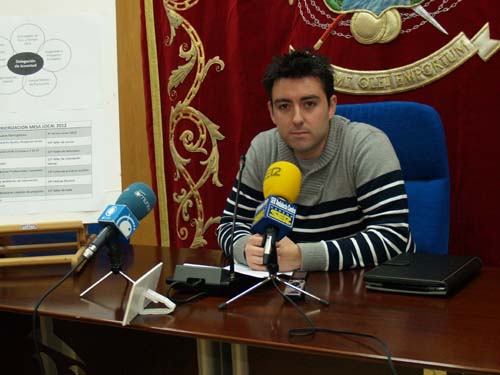 LOS JÓVENES ELIGEN LA ÚLTIMA PLANTA DE LA ANTIGUA RESIDENCIA MUNICIPAL COMO POSIBLE ALBERGUE 1