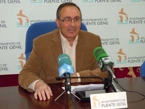 EL CONCEJAL DE MEDIO AMBIENTE PRESENTA EL CONCURSO FOTOGRÁFICO “MIRADAS DE PUENTE GENIL” 1