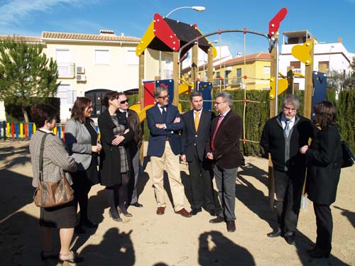 EL AYUNTAMIENTO RECEPCIONA LAS OBRAS DE DOS PARQUES INFANTILES Y DEL CENTRO DE MAYORES DE EL PALOMAR 1