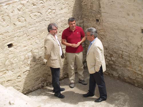 LAS NUEVAS EXCAVACIONES EN FUENTE ÁLAMO DESCUBREN CÁMARAS Y ANTECÁMARAS PAVIMENTADAS CON MOSAICOS 1