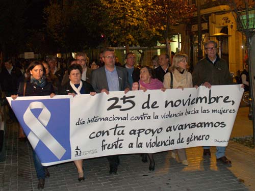 MANIFESTACIÓN  Y CONCENTRACIÓN CONTRA LA VIOLENCIA DE GÉNERO 1