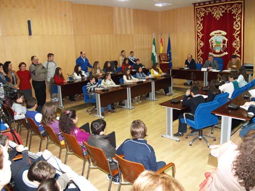 EL PLENO DE LA INFANCIA DEBATIÓ LA SOLIDARIDAD INTERGENERACIONAL 1