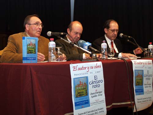 PRESENTADA LA NOVELA “EL CÁNTARO ROTO”, DE JUAN ENRIQUE AGUILAR ARIZA 1