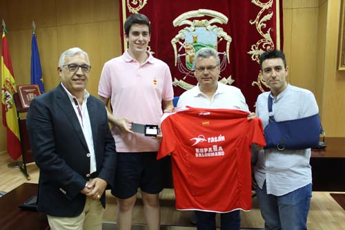 Recepción institucional al jugador de balonmano Alejandro Morón 1