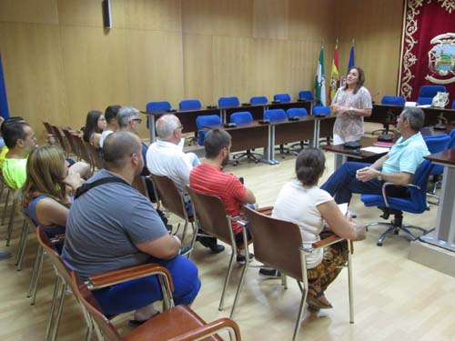 La concejala de Festejos se reúne con los representantes de las casetas tradicionales 1
