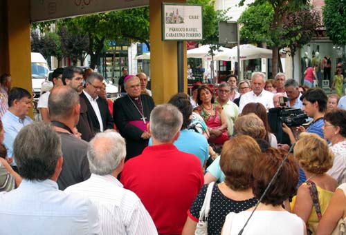 Una calle recuerda al sacerdote Rafael Caballero 1