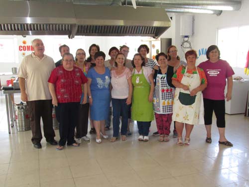 18 mujeres comparten sus conocimientos gastronómicos en un Taller de Tapas 1