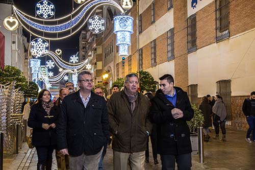 El novedoso alumbrado navideño de Puente Genil como reclamo turístico 1
