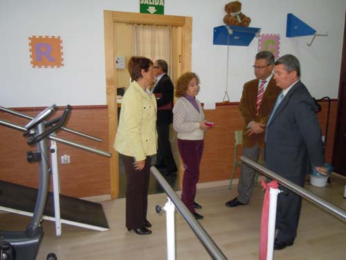 EL SUBDELEGADO DEL GOBIERNO Y EL ALCALDE VISITAN LAS INSTALACIONES DE DISGENIL Y AVAS 1