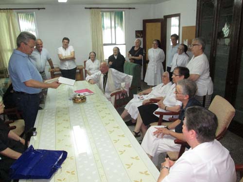 El alcalde visita a las Madres Filipenses en su despedida 1