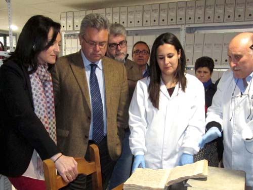 La delegada del Gobierno inaugura el nuevo Centro Documental y Archivo Histórico de Puente Genil 1