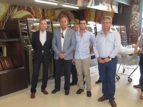 El alcalde visita las nuevas instalaciones de Lidl 1