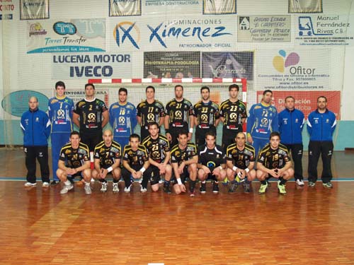 EL ÁNGEL XIMENEZ  GANÓ EL XI MEMORIAL DE BALONMANO 1