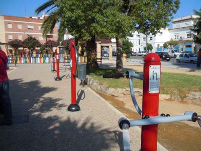 INSTALACIÓN DE UN CIRCUITO BIOSALUDABLE EN EL PARQUE DE LA MARINA 1
