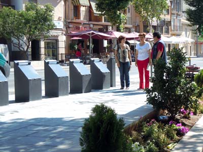 PRIMERAS PLATAFORMAS DE SOTERRAMIENTO DE CONTENEDORES FUERA DEL CASCO HISTORICO 1