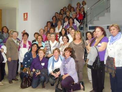 EL ALCALDE RECIBE A LAS REPRESENTANTES DE LA PLATAFORMA CORDOBESA CONTRA LA VIOLENCIA A LAS MUJERES 1