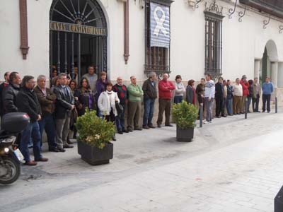 PARO DE CINCO MINUTOS CONTRA LA VIOLENCIA A LA MUJER 1