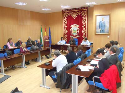 EL PLENO APRUEBA LA ADJUDICACIÓN DEL CONTRATO DE GESTIÓN DE UN CENTRO DEPORTIVO URBANO 1