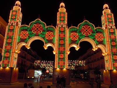 COMIENZA LA FERIA REAL CON EL CLÁSICO ENCENDIDO DE LA PORTADA 1