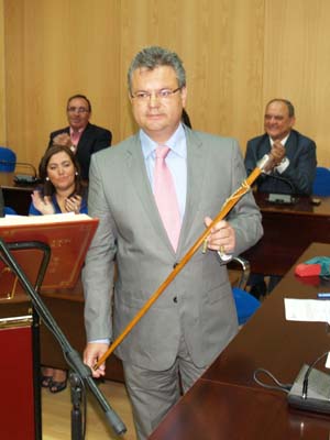 ESTEBAN MORALES TOMA POSESIÓN COMO ALCALDE DE PUENTE GENIL 1