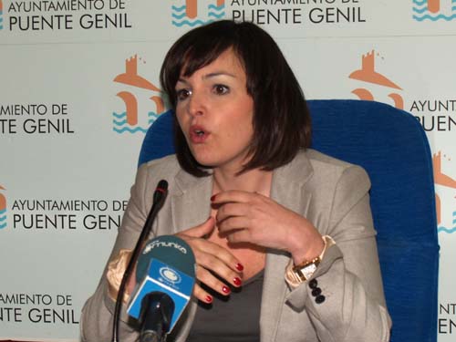 LA CONCEJALA DE HACIENDA OFRECE UN AVANCE DEL PRESUPUESTO MUNICIPAL 1