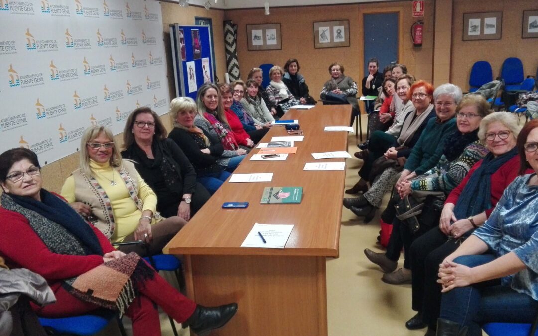 Primera reunión de los colectivos de mujeres