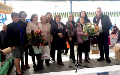El encuentro de encajeras de bolillo celebra su décima quinta edición
