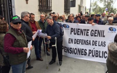 La Plataforma en Defensa de las Pensiones entrega al Ayuntamiento una moción para que sea debatida en Pleno