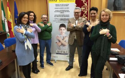 Una campaña de la Asociación AVAS promociona el acogimiento familiar