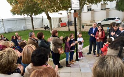 Rotulada en Miragenil la plaza dedicada a la concejala Charo Prieto Escalera