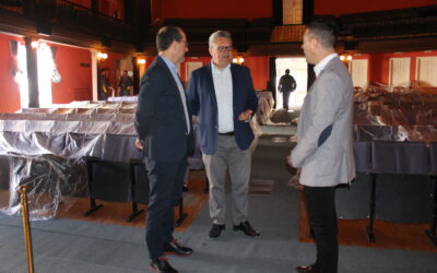El Alcalde visita el Teatro Circo para supervisar los trabajos de reparación de las humedades en el recinto