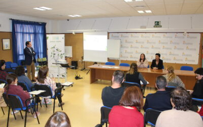 SERVICIOS SOCIALES ACOGE UNA CHARLA INFORMATIVA SOBRE UN USO RESPONSABLE DE LA ENERGÍA