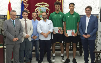 Recepción institucional en el Ayuntamiento a los hermanos Tamba