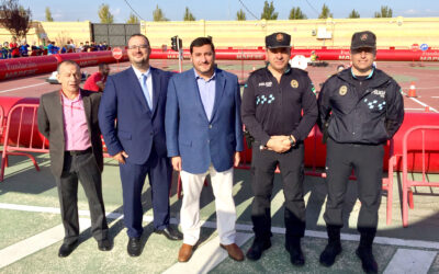 Los menores aprenden educación vial en un circuito instalado por Mapfre