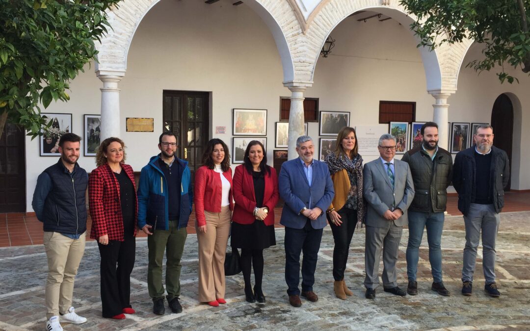 Visita de Caminos a la exposición Pasos y Misterios
