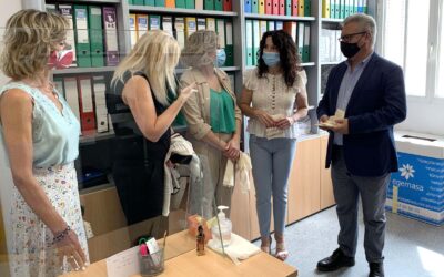 La consejera de Igualdad visita las nuevas dependencias del Centro de Información a la Mujer