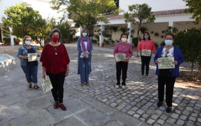 Igualdad homenajea a cinco mujeres de la aldea de Cordobilla en el Día de la Mujer Rural